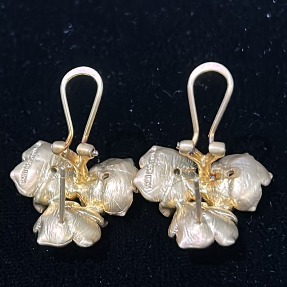 #16 Vintage Earrings for Pierced Ears, 3 Gold Flowers with Crystal Centers - Picture 9 of 11